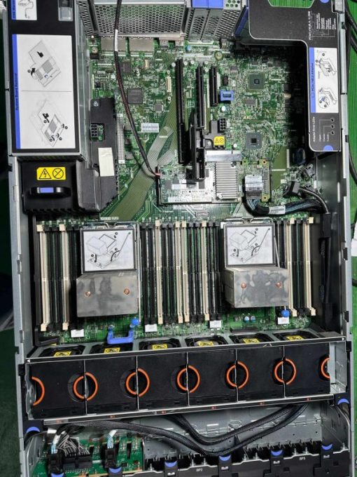 Máy chủ IBM system X3650 M5 xeon E5-2600 V3 V4 DDR4-18752